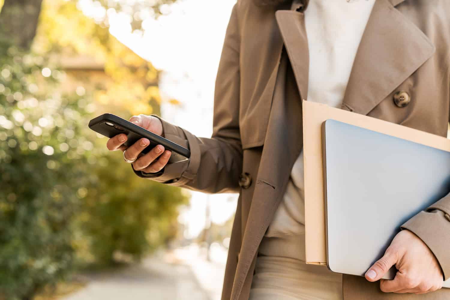 mengapa perbankan butuh whatsapp business api