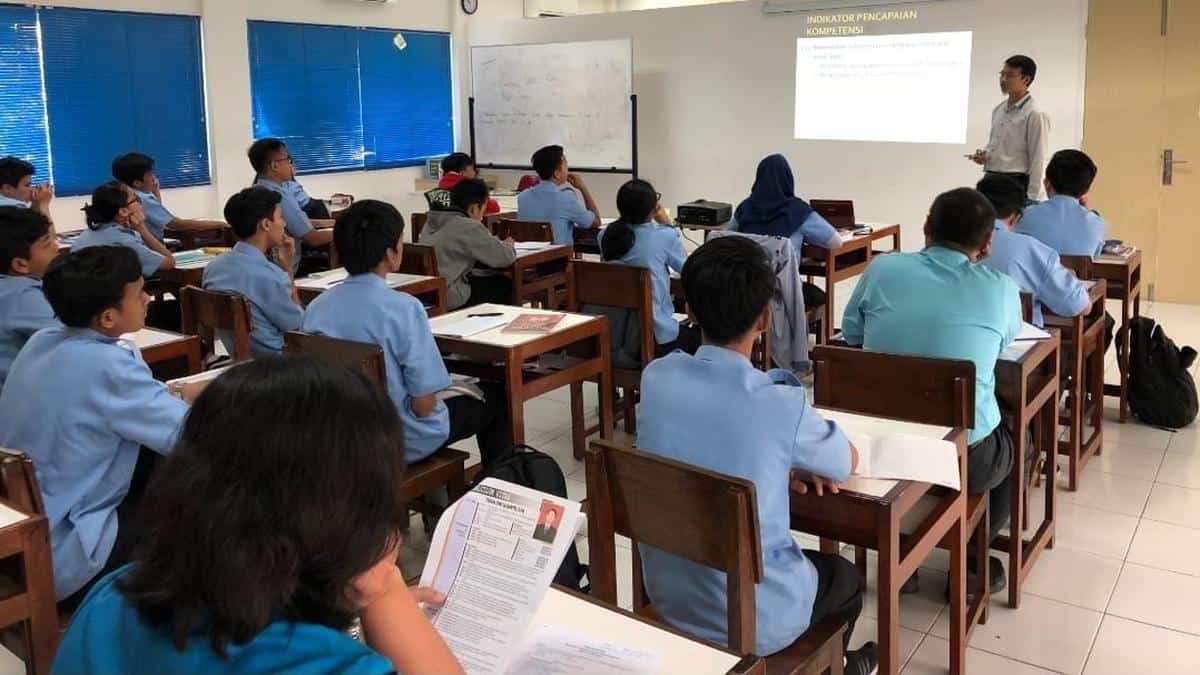 tantangan wifi sekolah di Ora et Labora